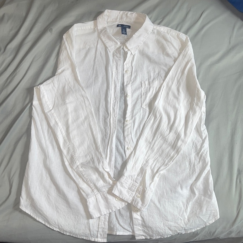 White linen button top boyfriend fit